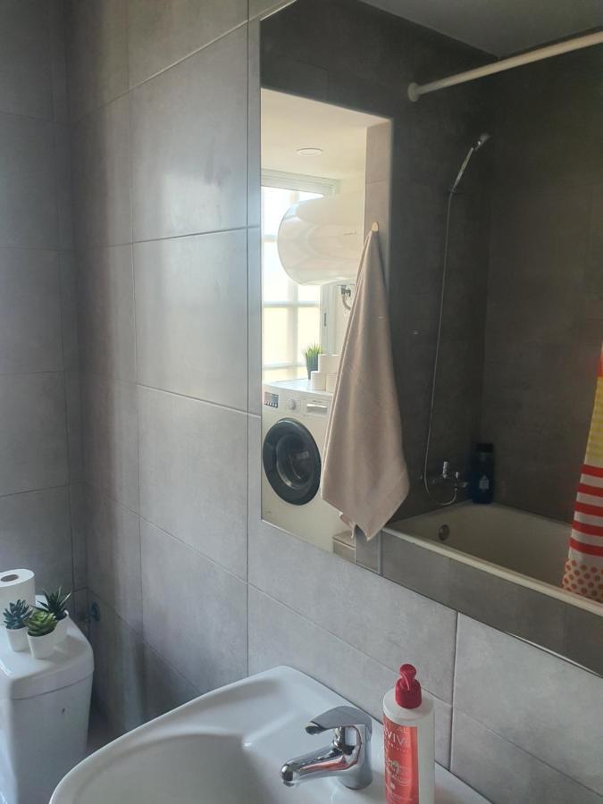 Apartamento Rio Turia Lägenhet Valencia Exteriör bild