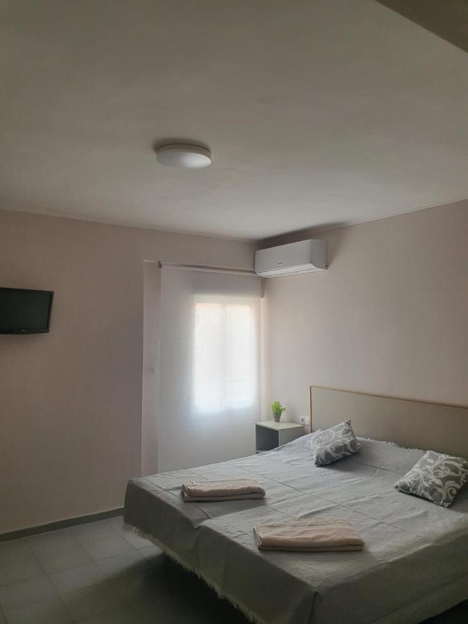 Apartamento Rio Turia Lägenhet Valencia Exteriör bild