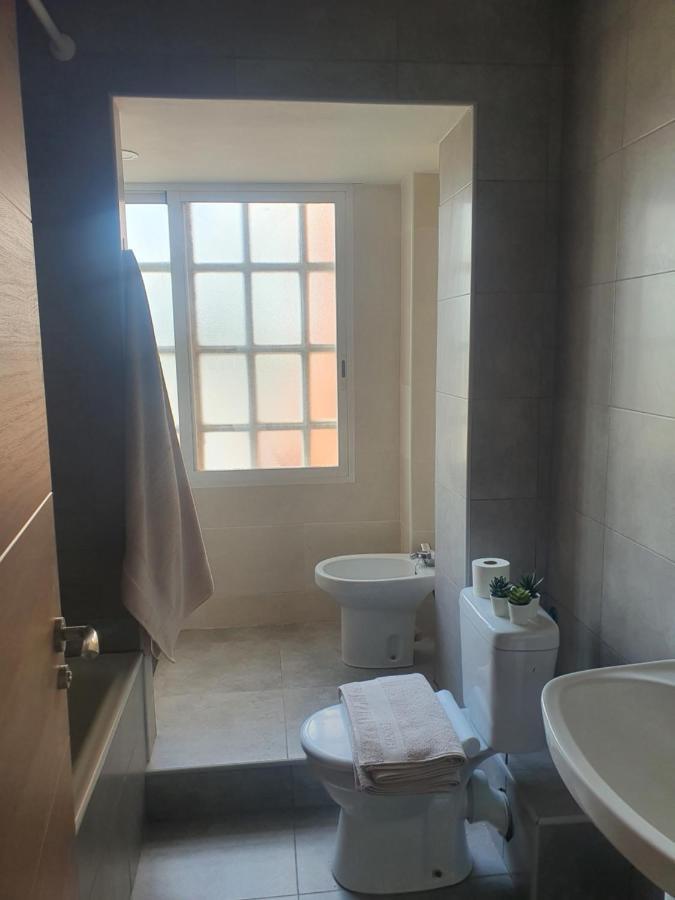 Apartamento Rio Turia Lägenhet Valencia Exteriör bild