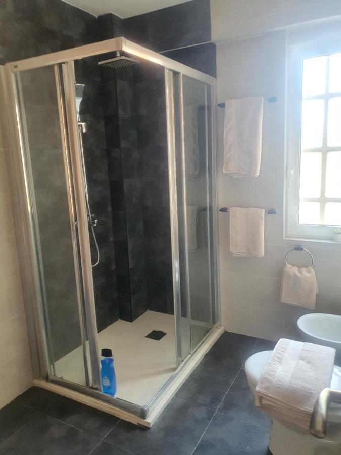 Apartamento Rio Turia Lägenhet Valencia Exteriör bild